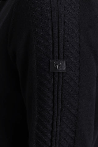 Echelon in Black