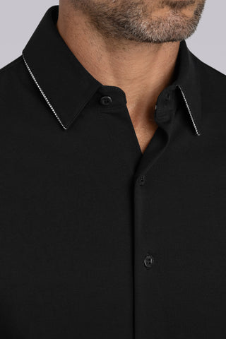 Grandeur In Black
