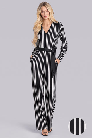 Spotlight in Black Whisper White